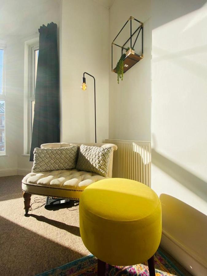 Unique Sea View Apartment Hastings Buitenkant foto